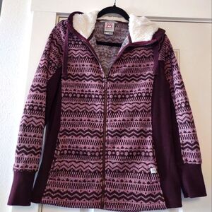 SALE Avalanche Worn Twice Burgundy SiZ M Hooded Knit Sweater W/Lined Hood.
